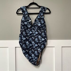 NWT A Pea In The Pod Floral Ruffled Maternity One Piece Swimsuit - Navy